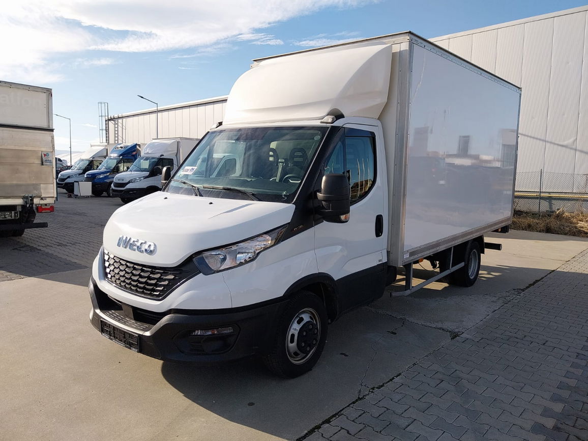 Iveco Daily 35C16H BOX CU LIFT - View 1 - Big