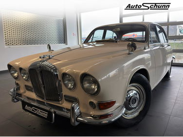 Jaguar Sovereign - View 1